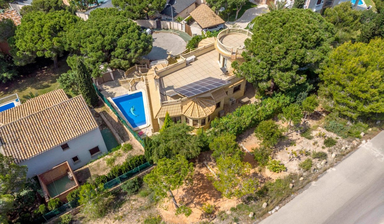 Odsprzedaż - Villa - Orihuela Costa - Campoamor