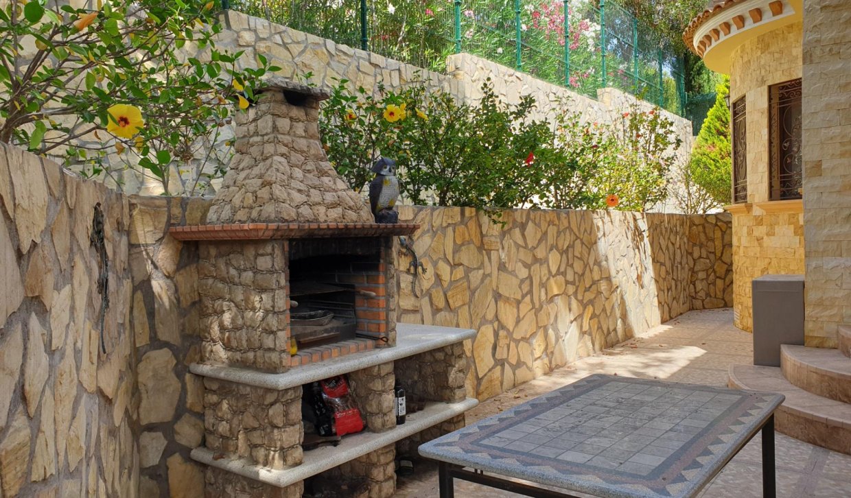 Odsprzedaż - Villa - Orihuela Costa - Campoamor