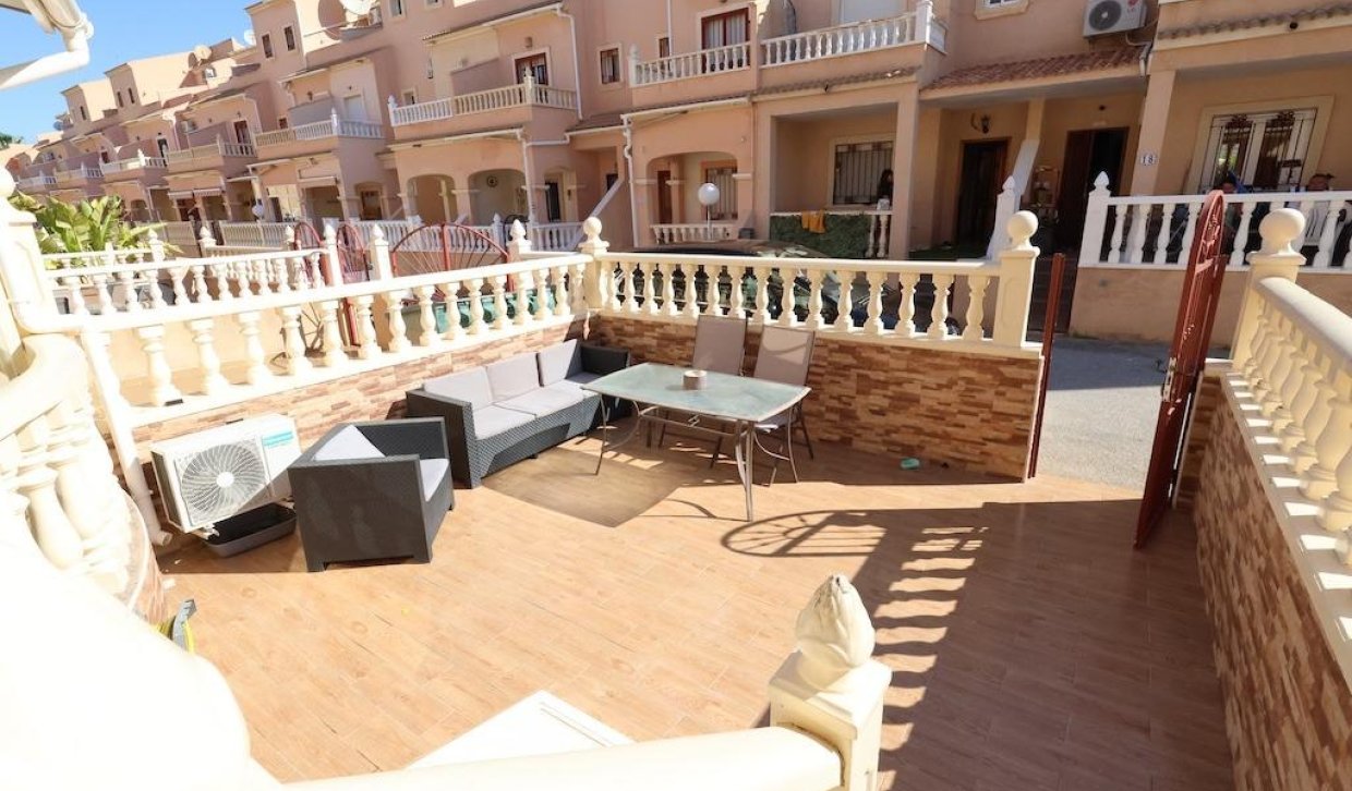 Segunda Mano - Casa Tipo Dúplex - Orihuela Costa - La Zenia