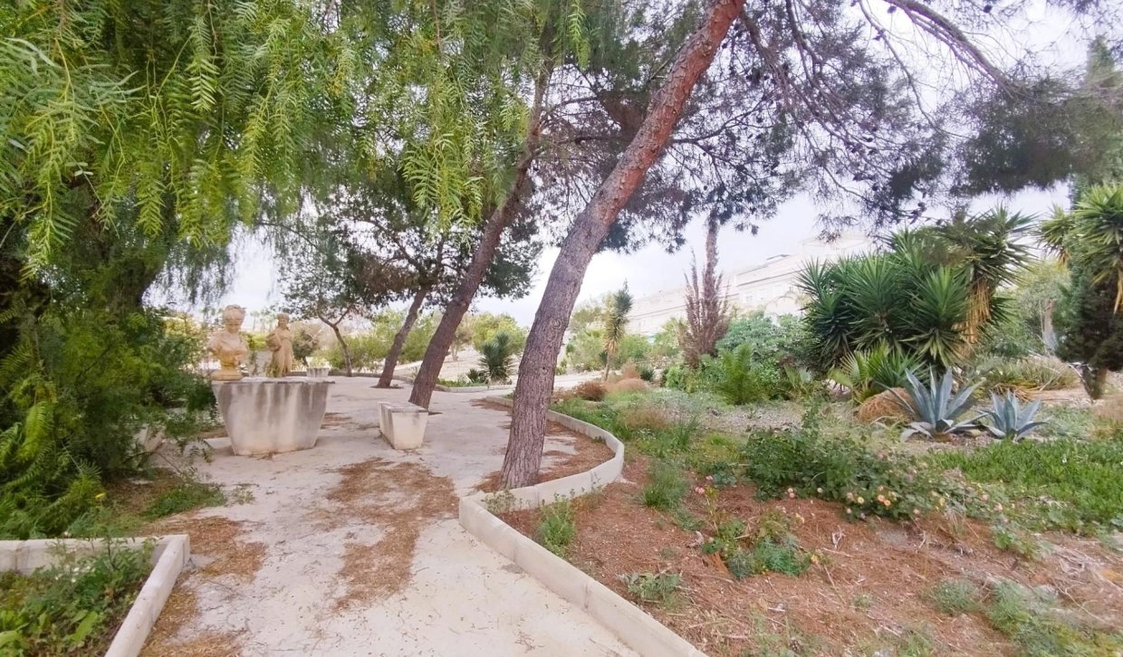 Segunda Mano - Villa - San Miguel de Salinas - Las filipinas