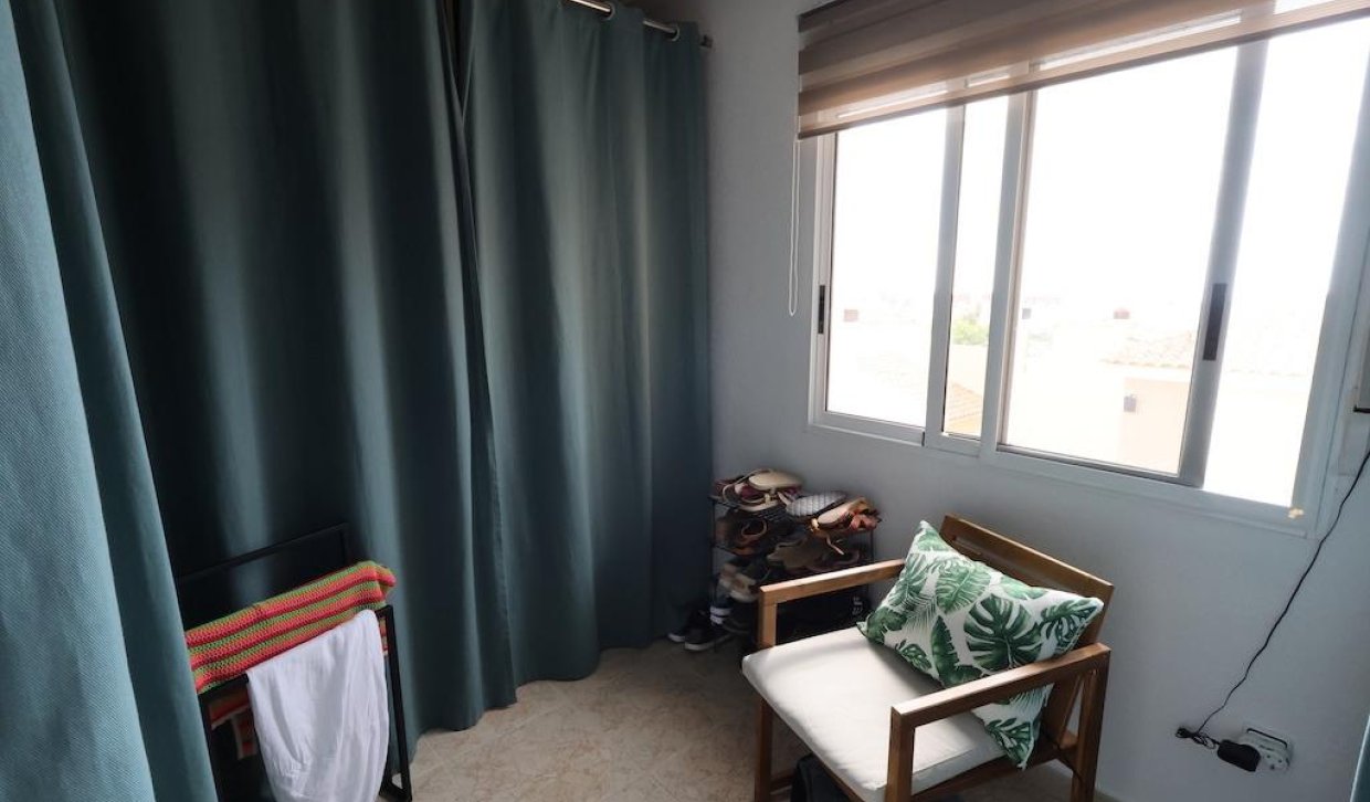 Segunda Mano - Chalet - San Miguel de Salinas - Las filipinas