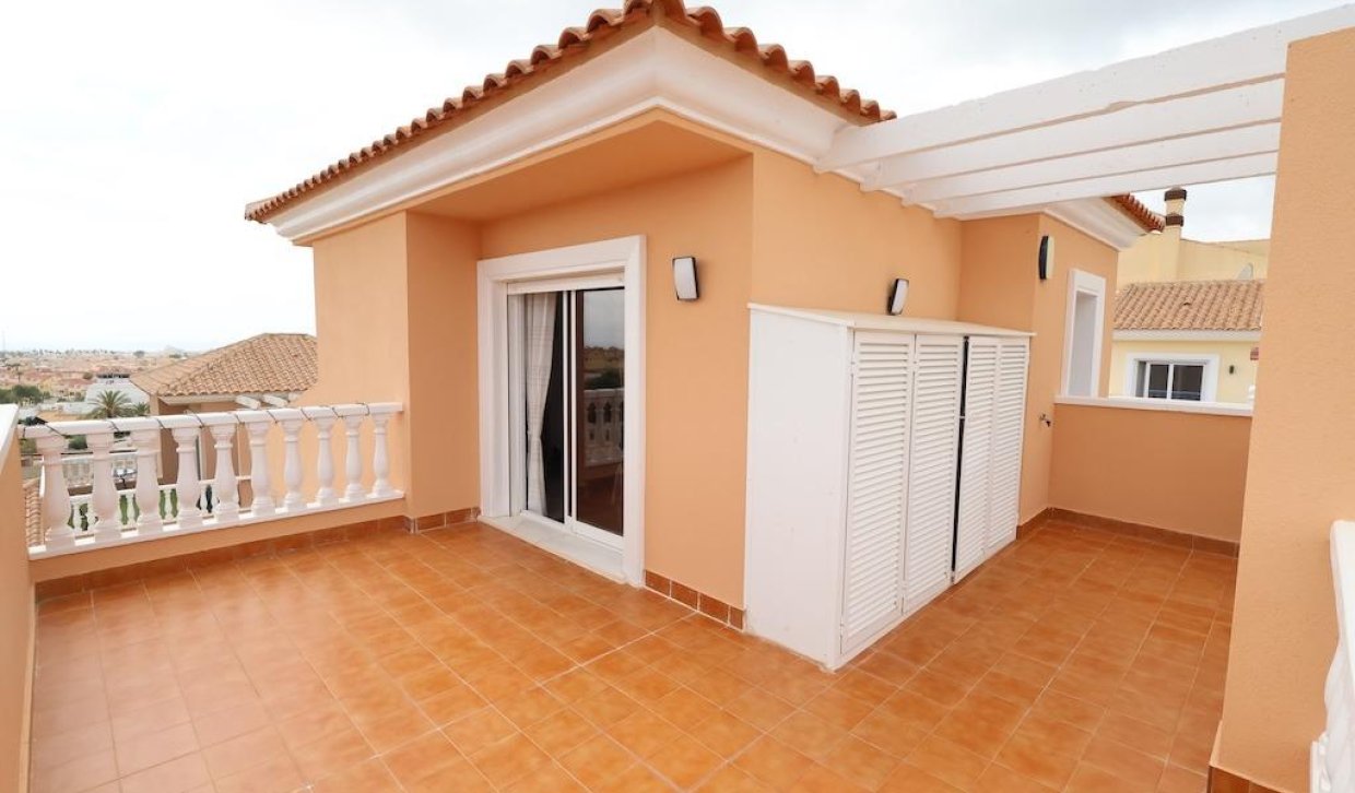Segunda Mano - Chalet - San Miguel de Salinas - Las filipinas