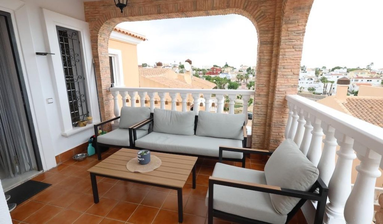 Segunda Mano - Chalet - San Miguel de Salinas - Las filipinas