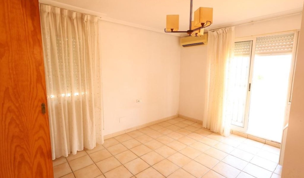 Segunda Mano - Adosado - Torrevieja - Los balcones