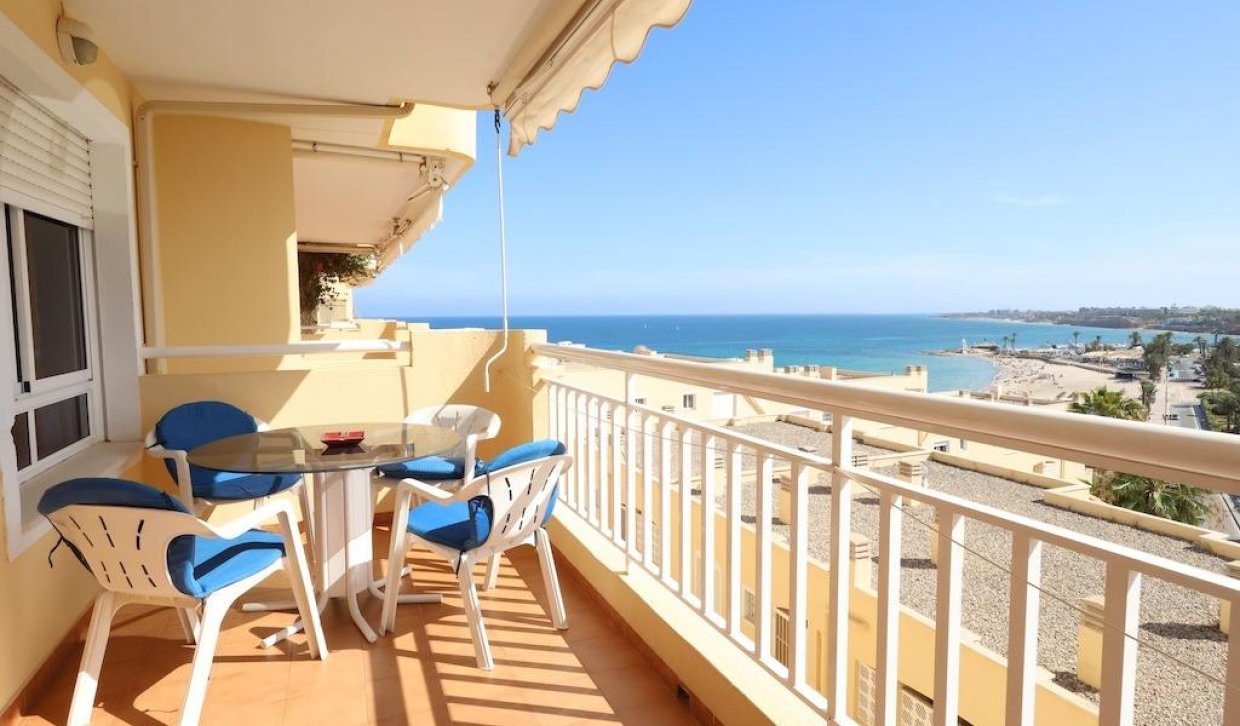 Wynajem długoterminowy - Mieszkanie w bloku - Orihuela Costa - Campoamor