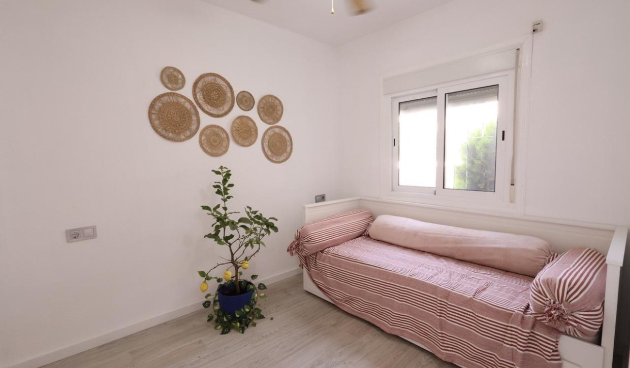 Segunda Mano - Bungalow - Torrevieja - Los Balcones - Los Altos del Edén