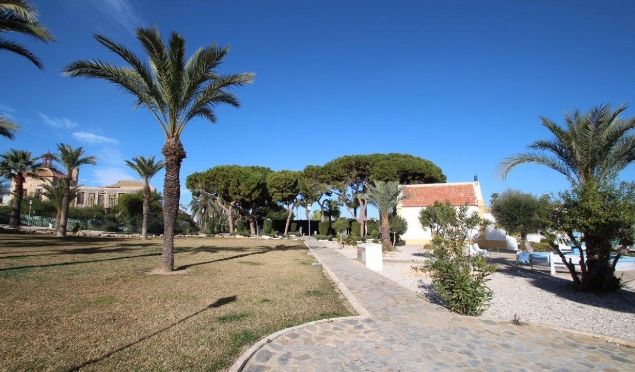 Resale - Bungalow - Torrevieja - Los Balcones - Los Altos del Edén