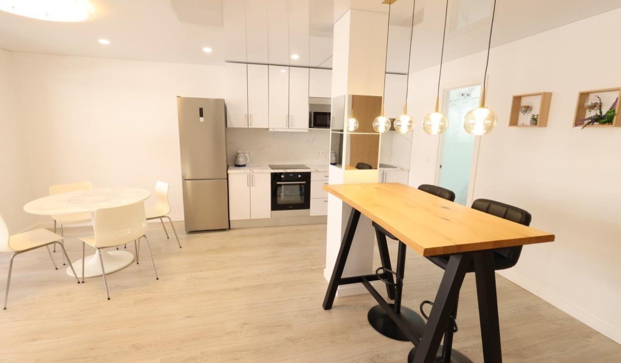 Segunda Mano - Apartamento  - Torrevieja - Acequion