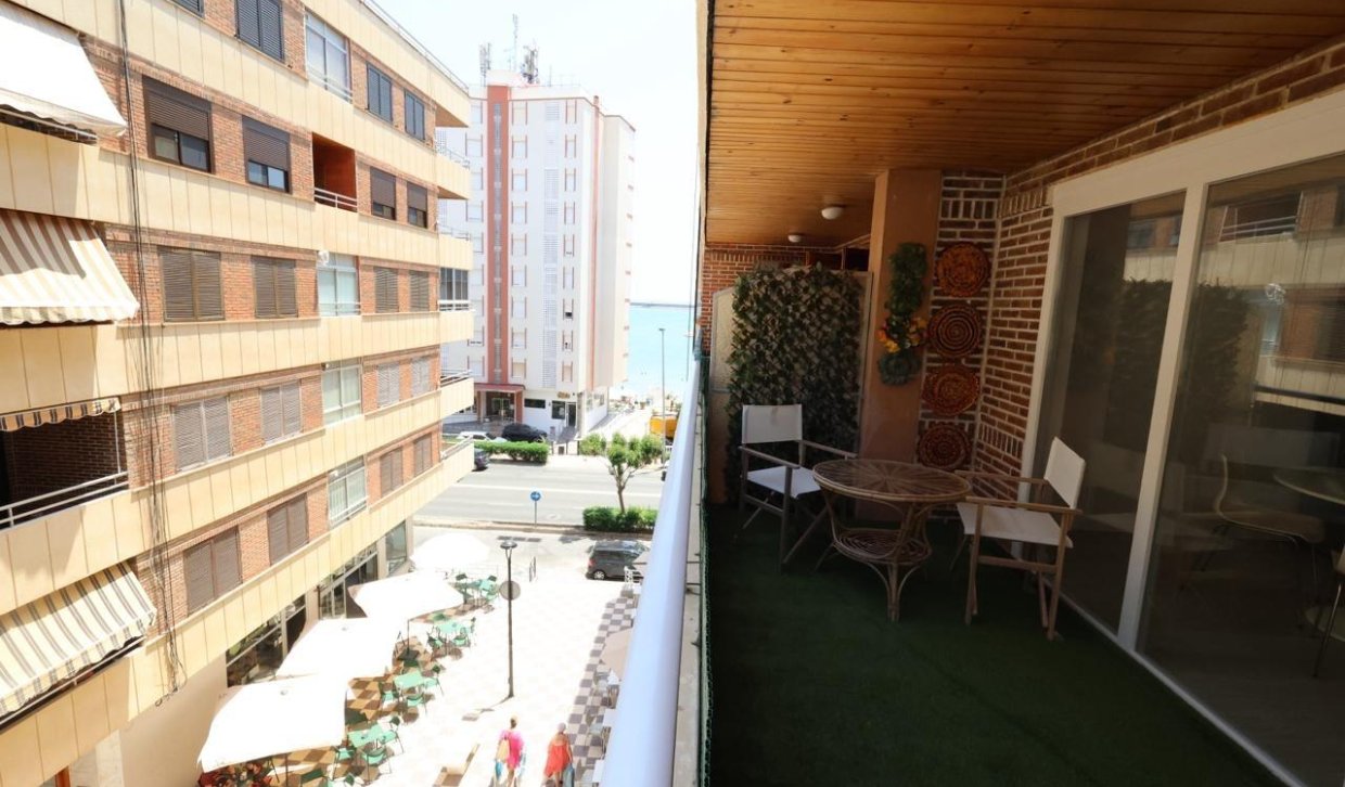 Segunda Mano - Apartamento  - Torrevieja - Acequion