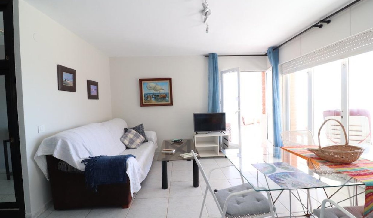 Verhuur - Appartement  - Orihuela Costa - Campoamor
