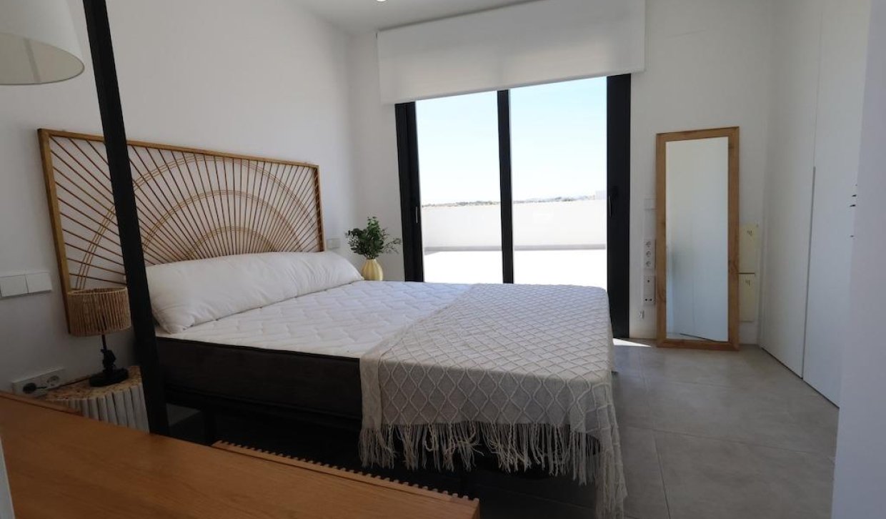 Wynajem długoterminowy - Penthouse - Orihuela Costa - La Zenia