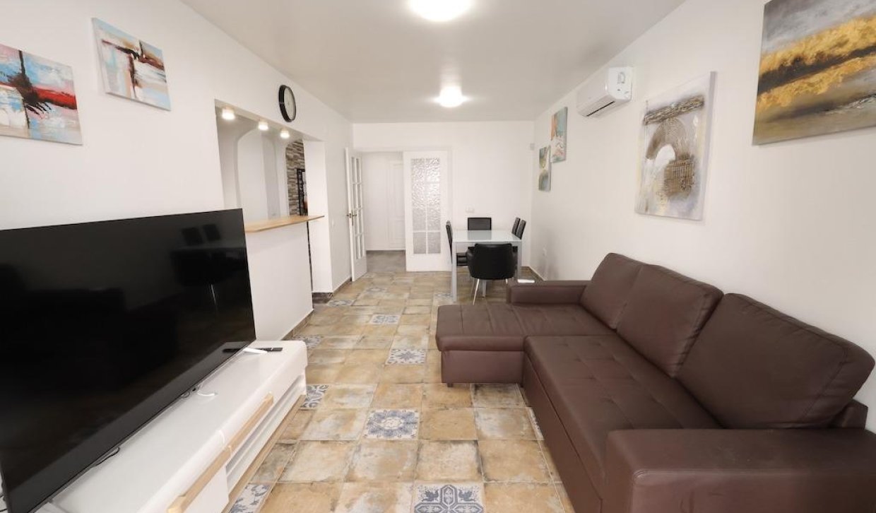 Odsprzedaż - Mieszkanie w bloku - Torrevieja - Centro