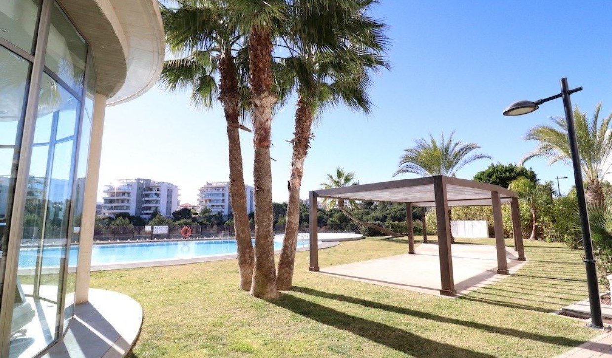 Odsprzedaż - Mieszkanie w bloku - Orihuela Costa - Villamartín
