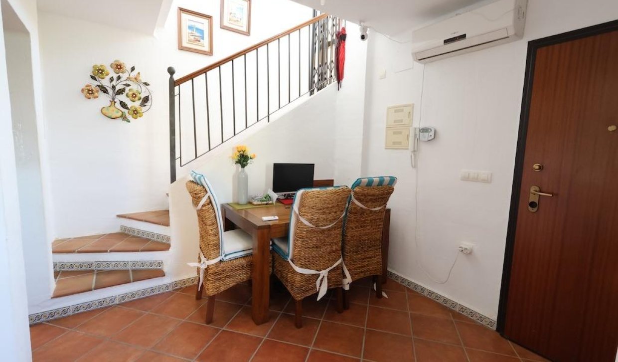 Resale - Upper floor bungalow - Torrevieja - Los Altos