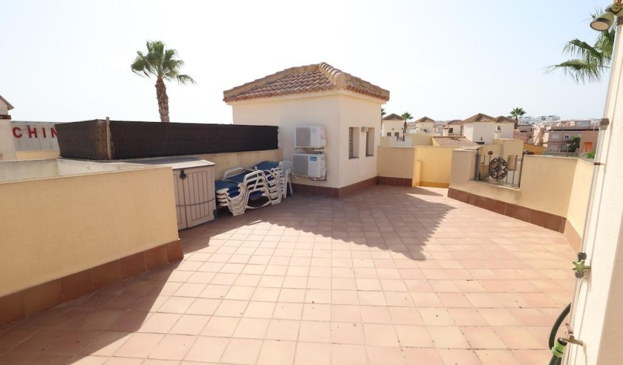 Odsprzedaż - Bungalow na piętrze - Torrevieja - Los Altos