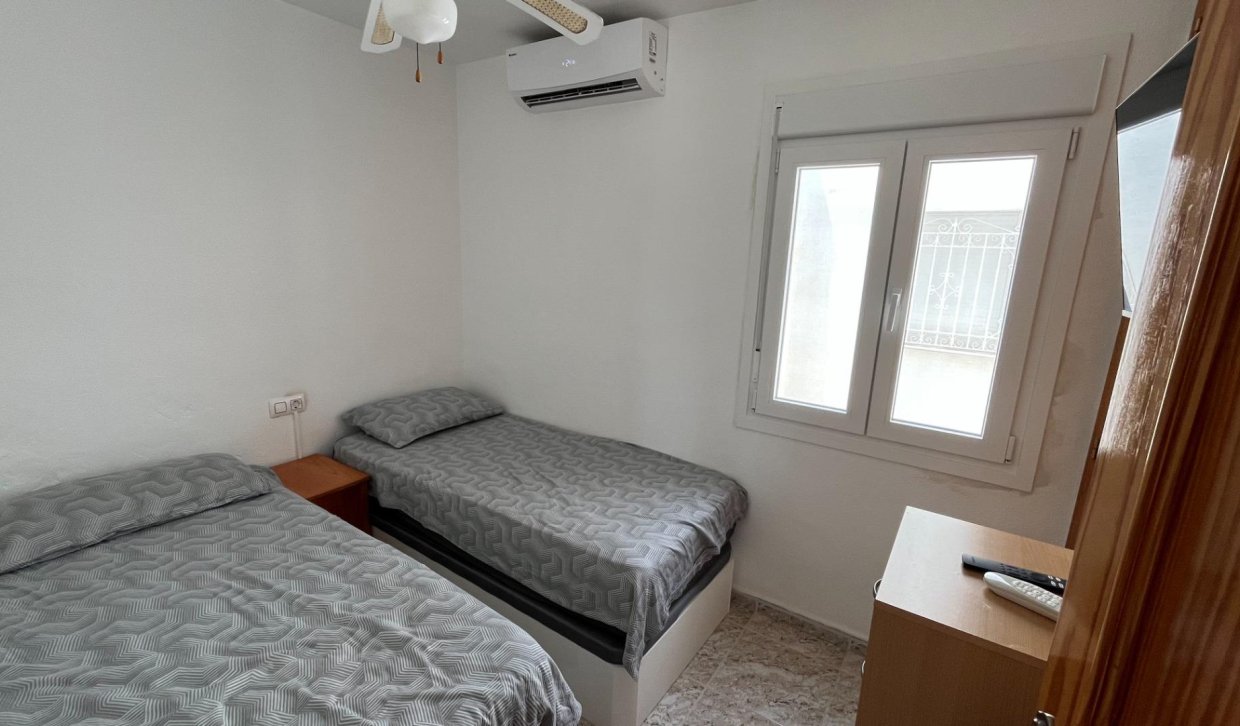 Alquiler - Apartamento  - Orihuela Costa - La Regia