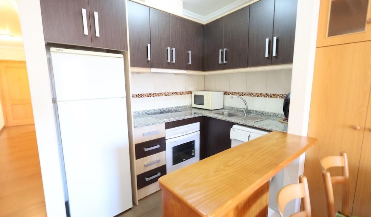 Resale - Apartment  - Torrevieja - Centro