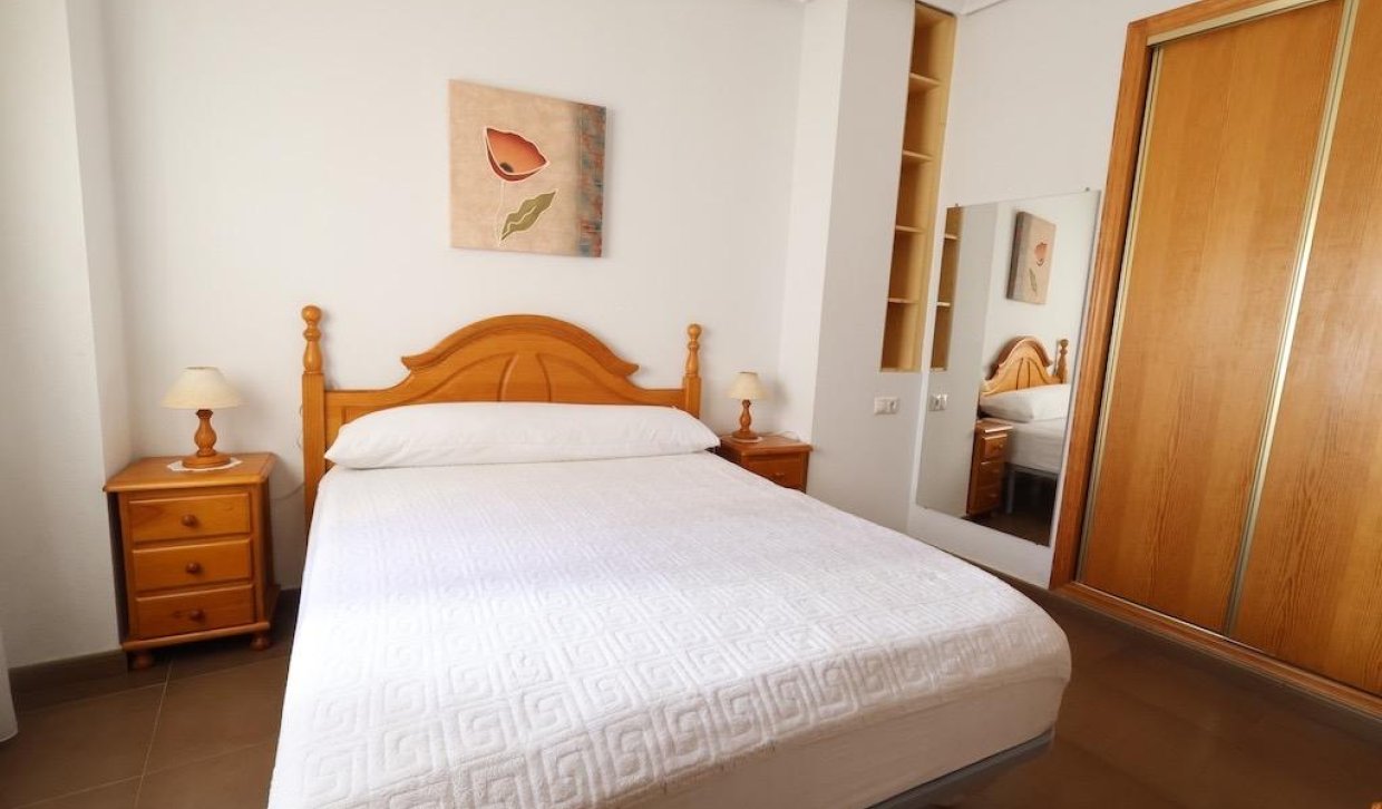 Resale - Apartment  - Torrevieja - Centro