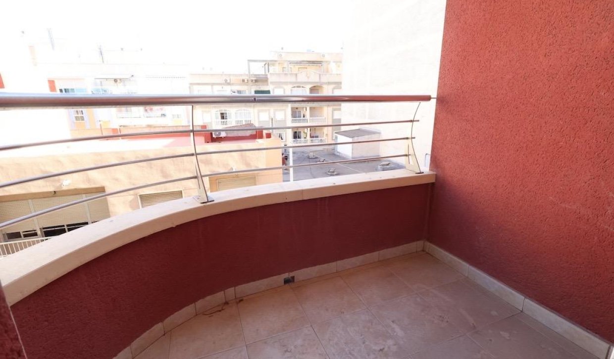 Resale - Apartment  - Torrevieja - Centro