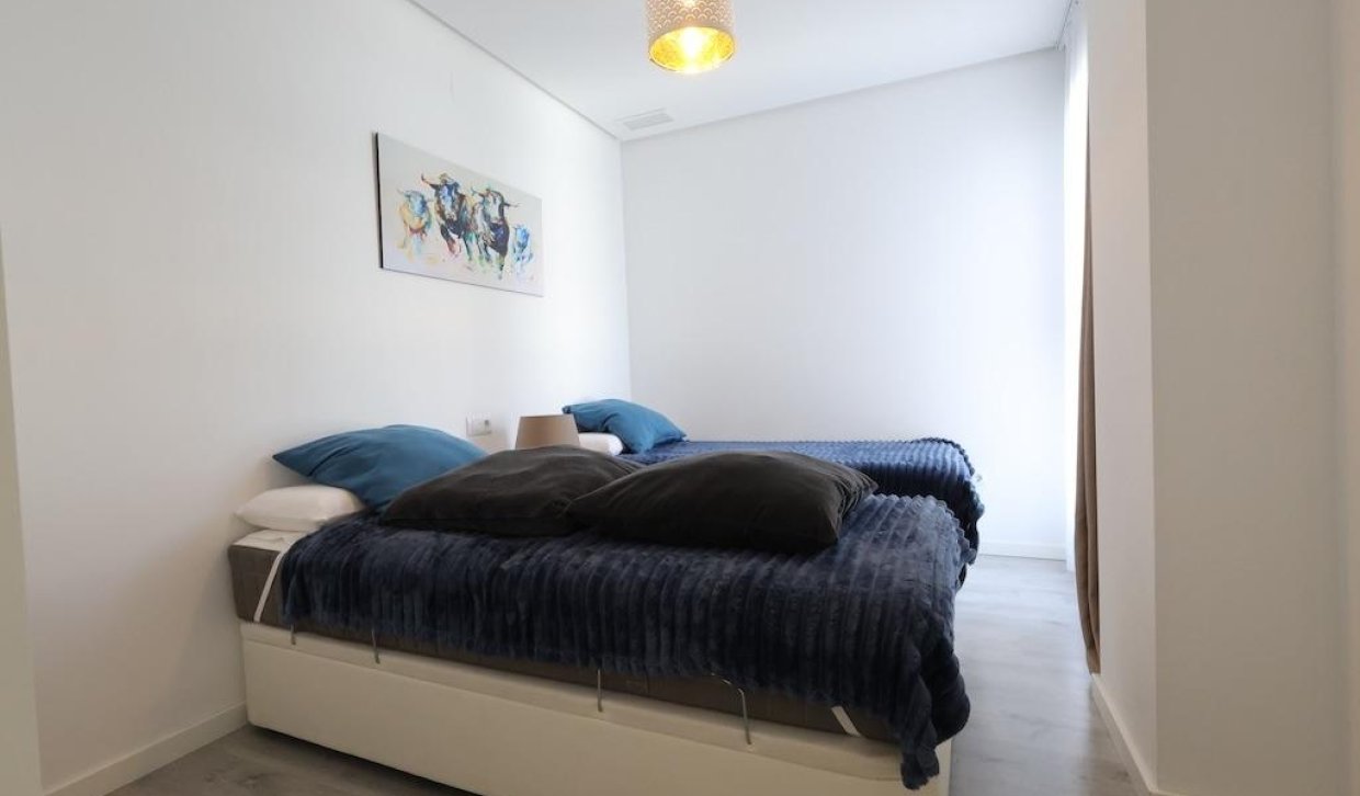 Resale - Apartment  - Orihuela Costa - Los Dolses