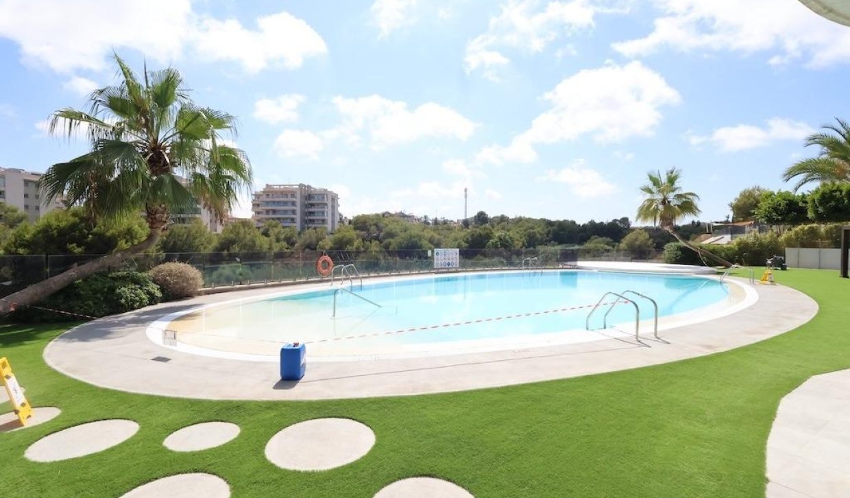 Resale - Apartment  - Orihuela Costa - Los Dolses