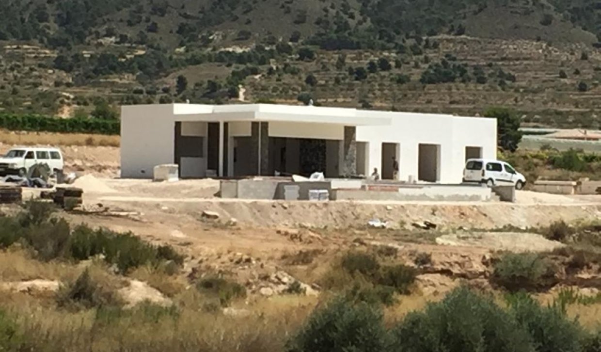 Obra nueva - Villa - Pinoso - Comunidad Valenciana