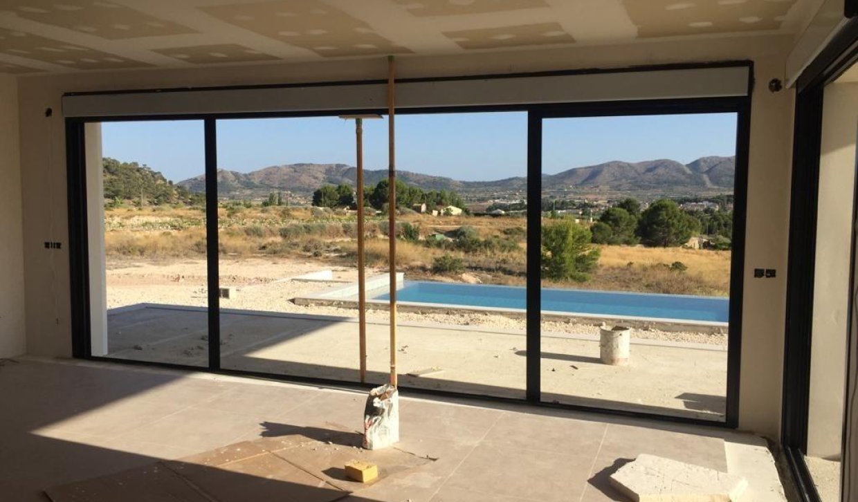 Obra nueva - Villa - Pinoso - Comunidad Valenciana