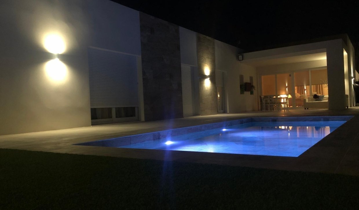 Obra nueva - Villa - Pinoso - Comunidad Valenciana