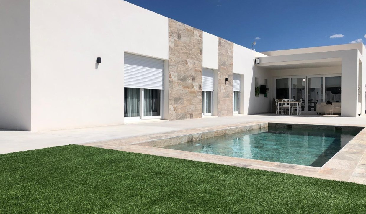 Obra nueva - Villa - Pinoso - Comunidad Valenciana