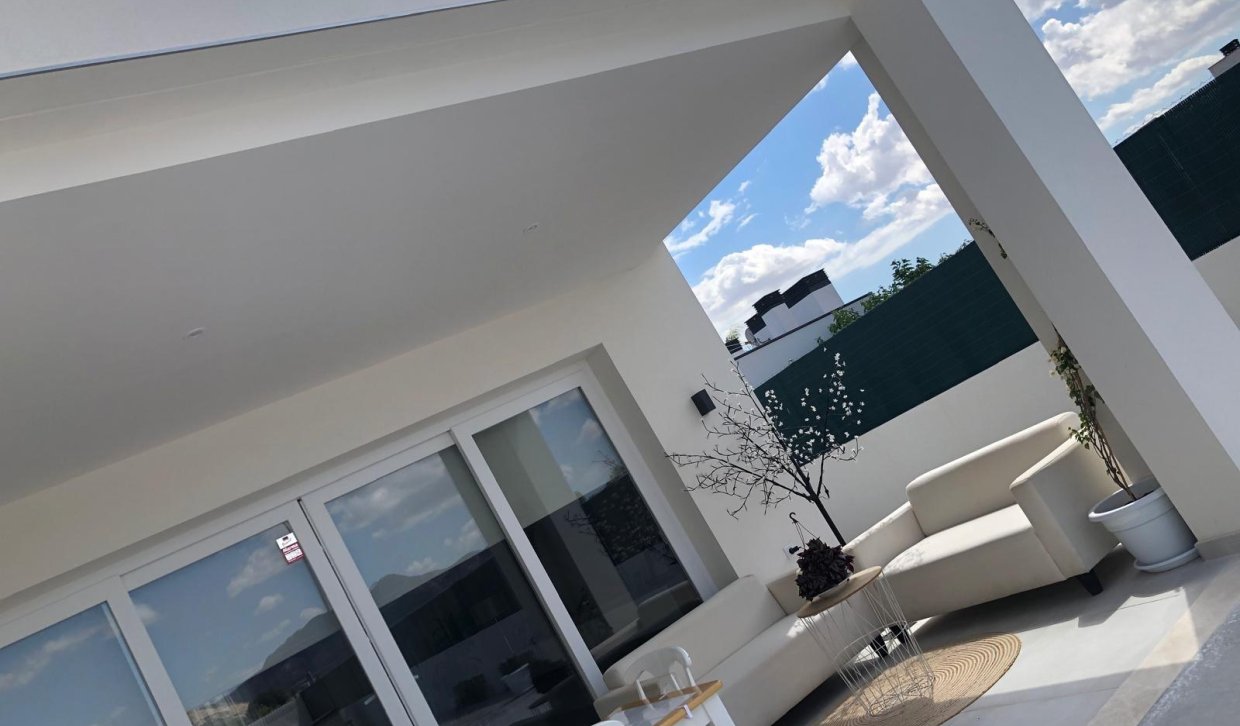 Obra nueva - Villa - Pinoso - Comunidad Valenciana