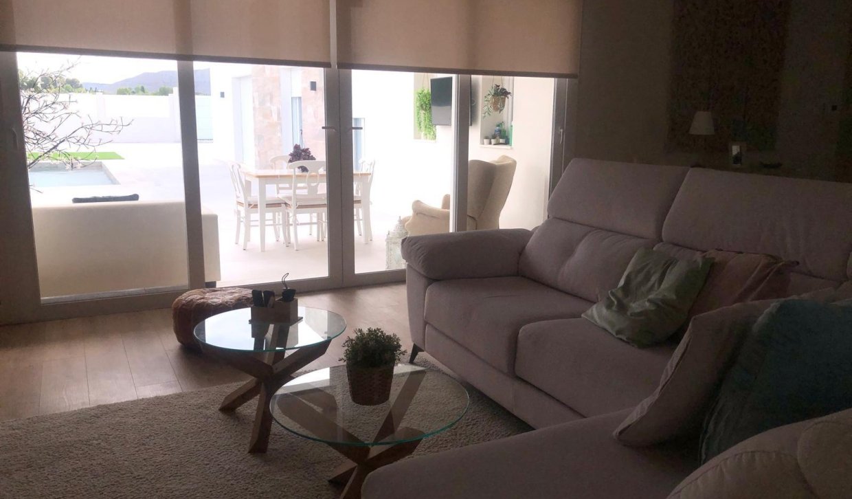 Obra nueva - Villa - Pinoso - Comunidad Valenciana