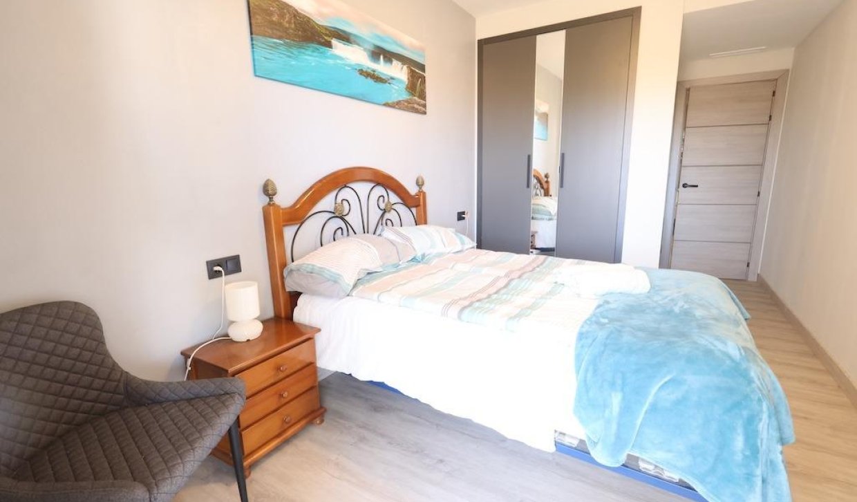Resale - Apartment  - Orihuela Costa - Aguamarina