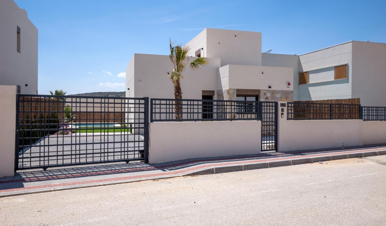 Obra nueva - Villa - Algorfa - La Finca Golf