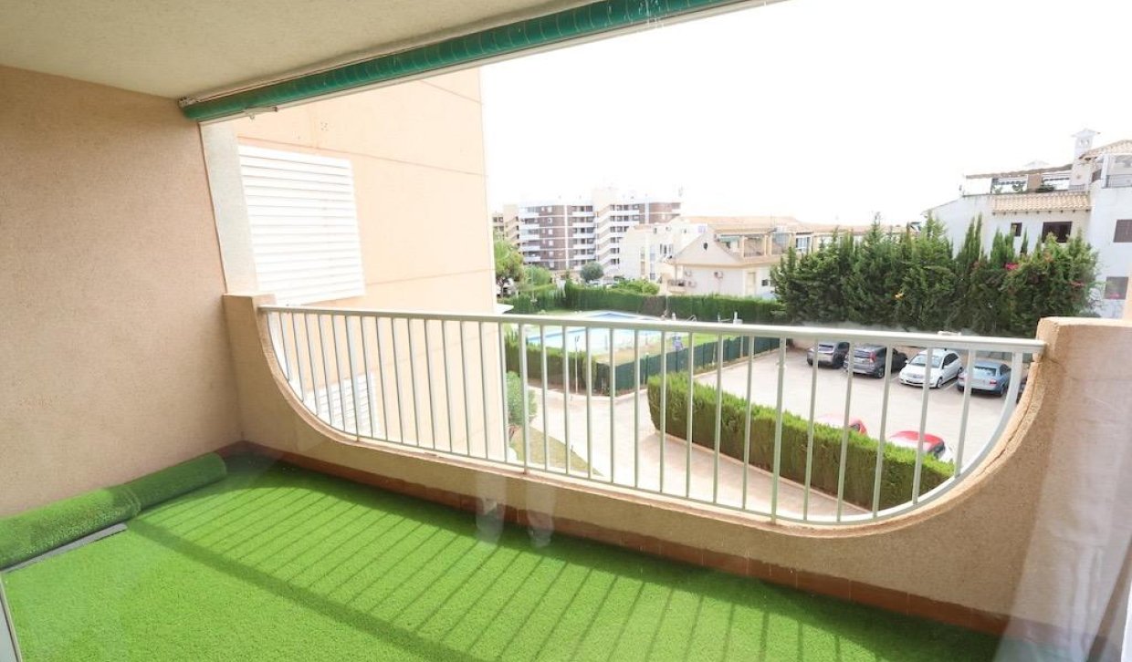 Segunda Mano - Apartamento  - Orihuela Costa - La Zenia