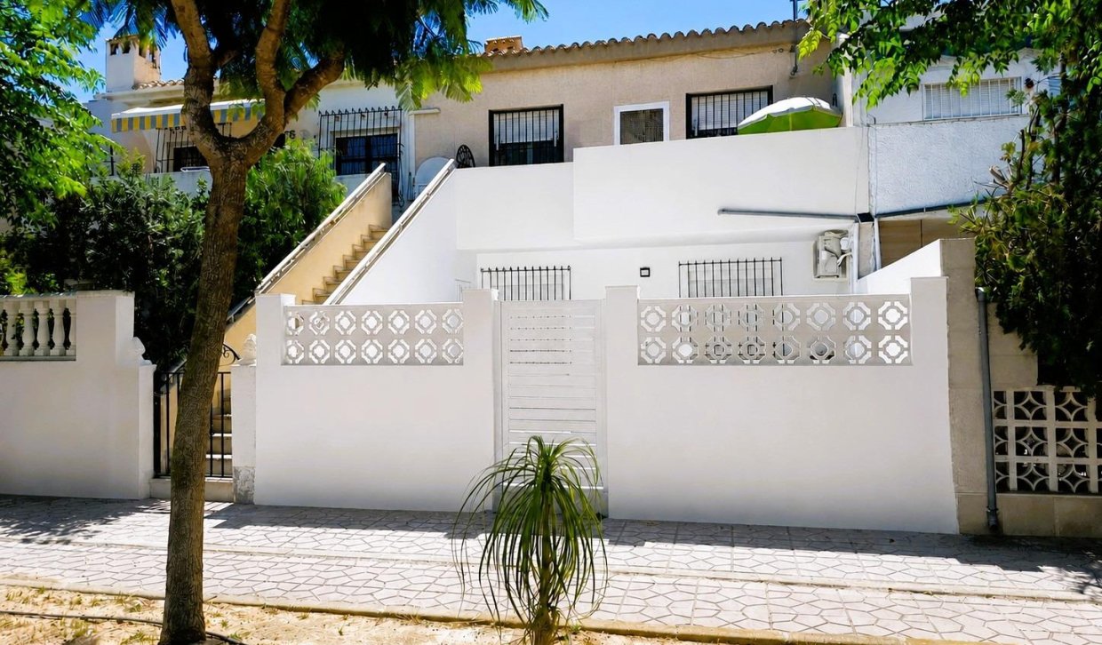 Resale - Bungalow - Orihuela Costa - La Regia