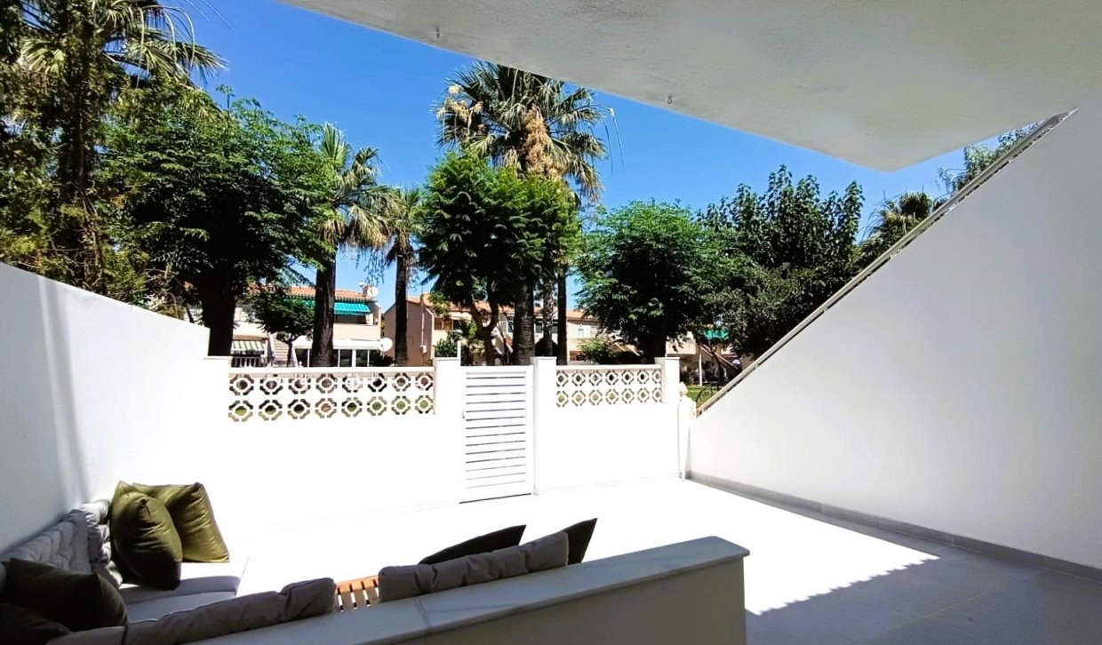 Resale - Bungalow - Orihuela Costa - La Regia