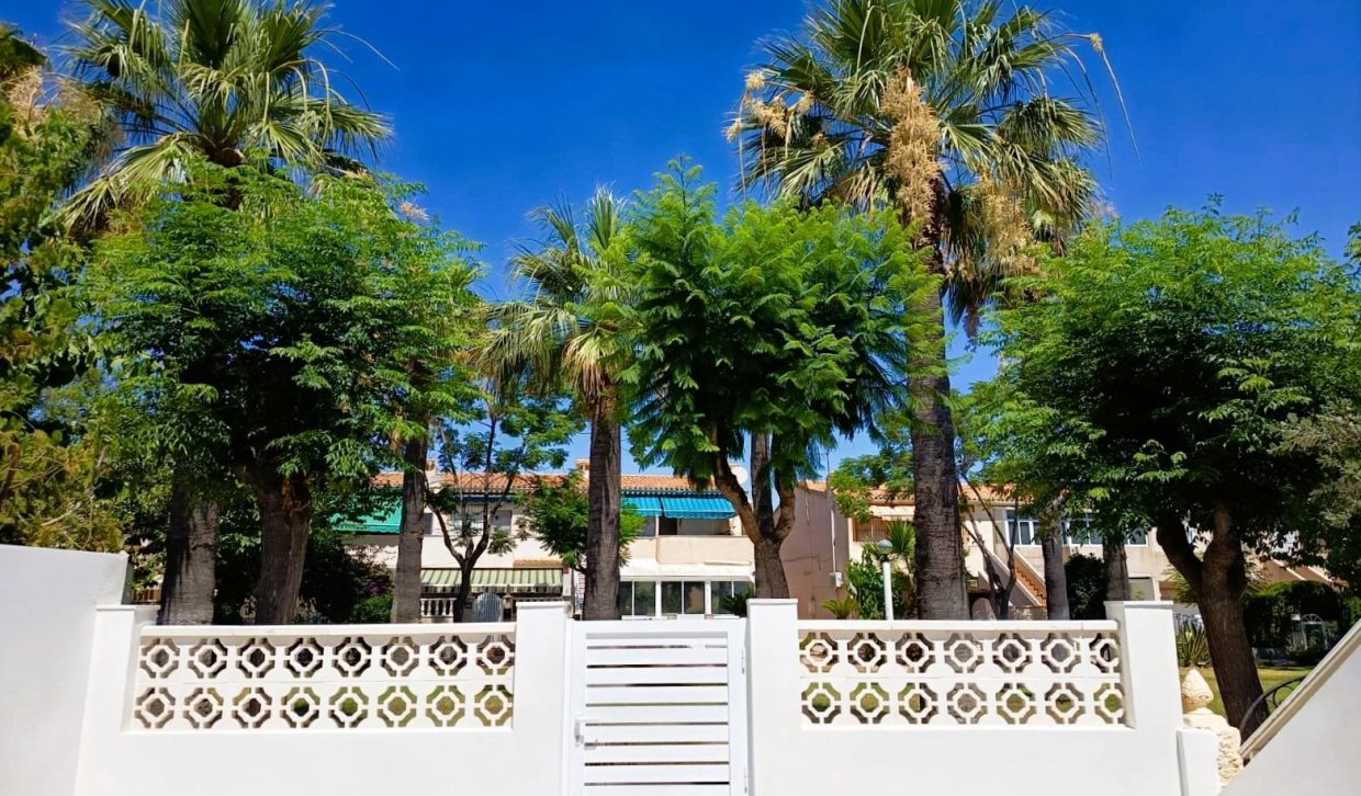 Resale - Bungalow - Orihuela Costa - La Regia