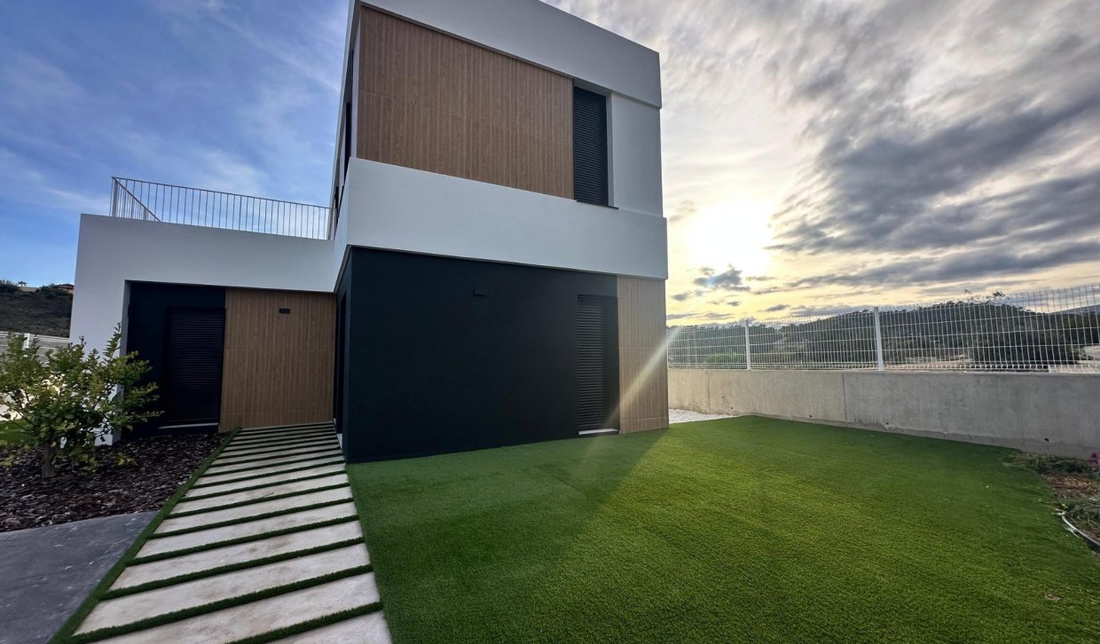 Obra nueva - Villa - Finestrat - Campana Garden