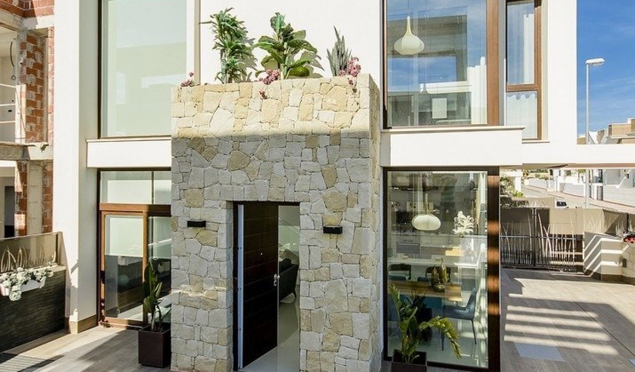 Obra nueva - Villa - Los Montesinos - La Herrada