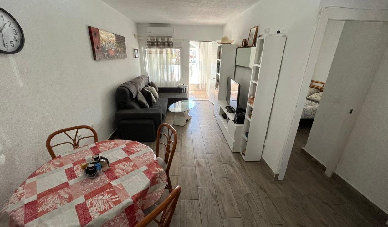 Verhuur - Appartement  - Orihuela Costa - La Regia