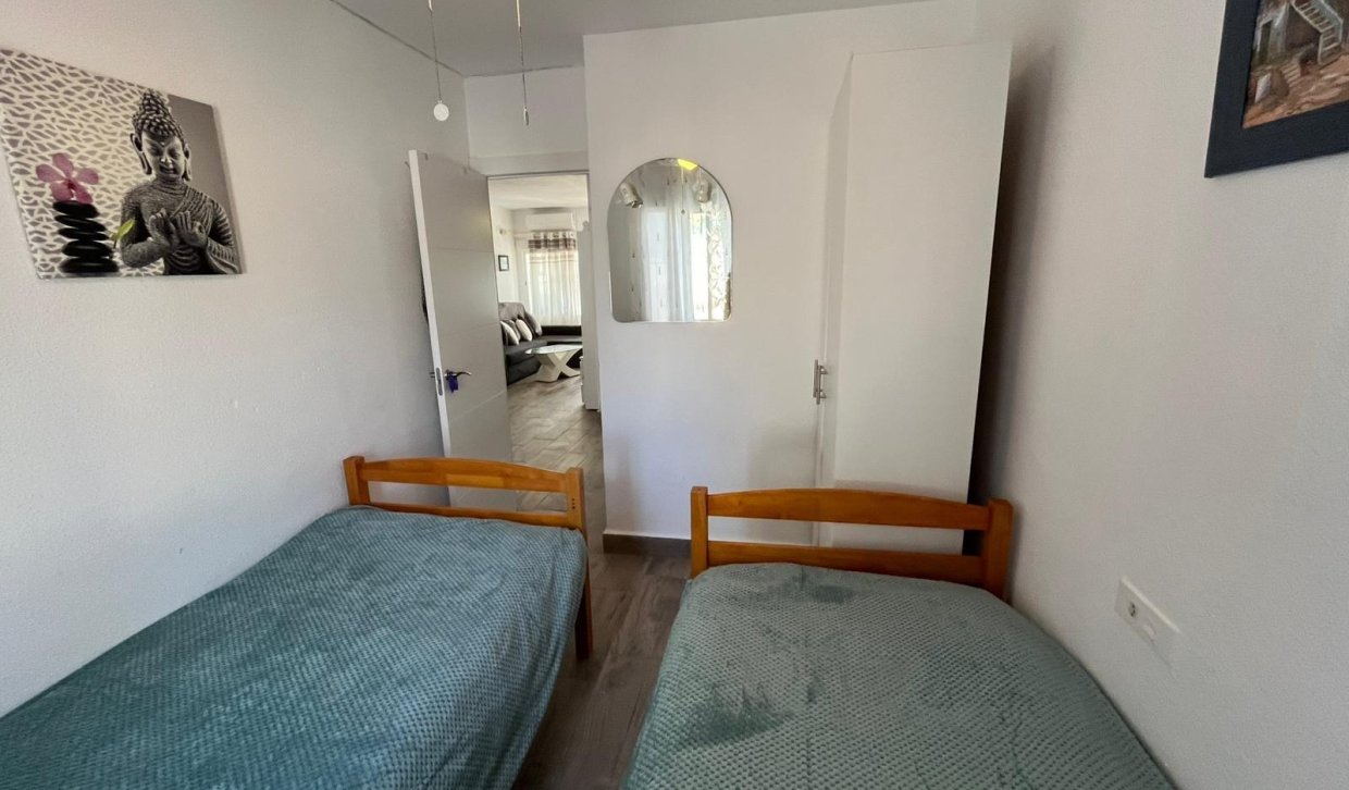 Verhuur - Appartement  - Orihuela Costa - La Regia