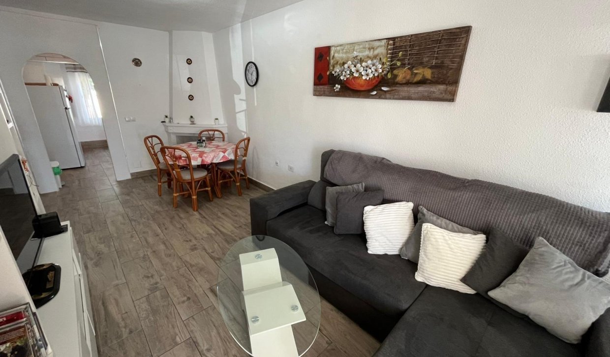 Verhuur - Appartement  - Orihuela Costa - La Regia