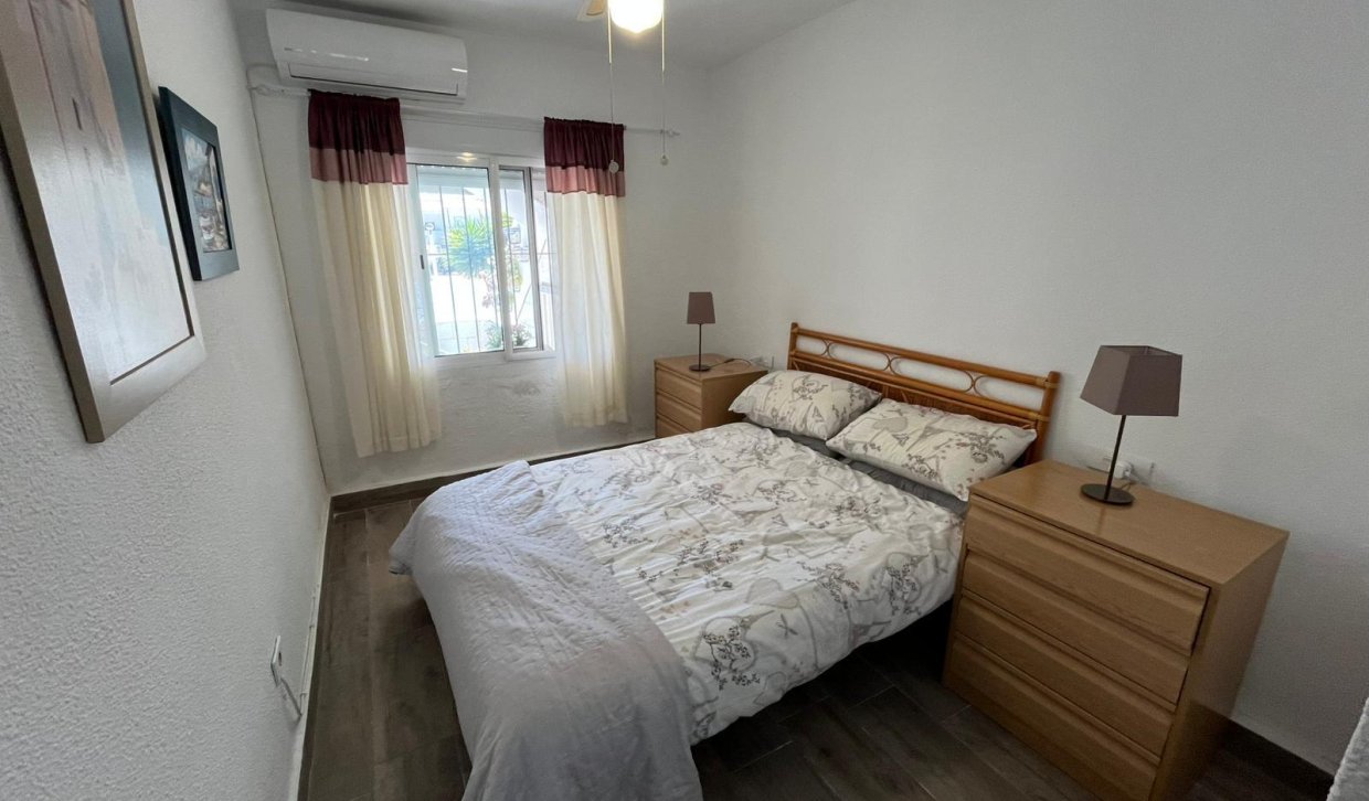 Verhuur - Appartement  - Orihuela Costa - La Regia