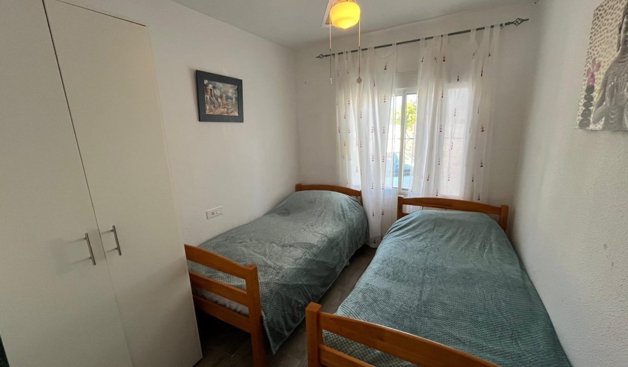 Verhuur - Appartement  - Orihuela Costa - La Regia