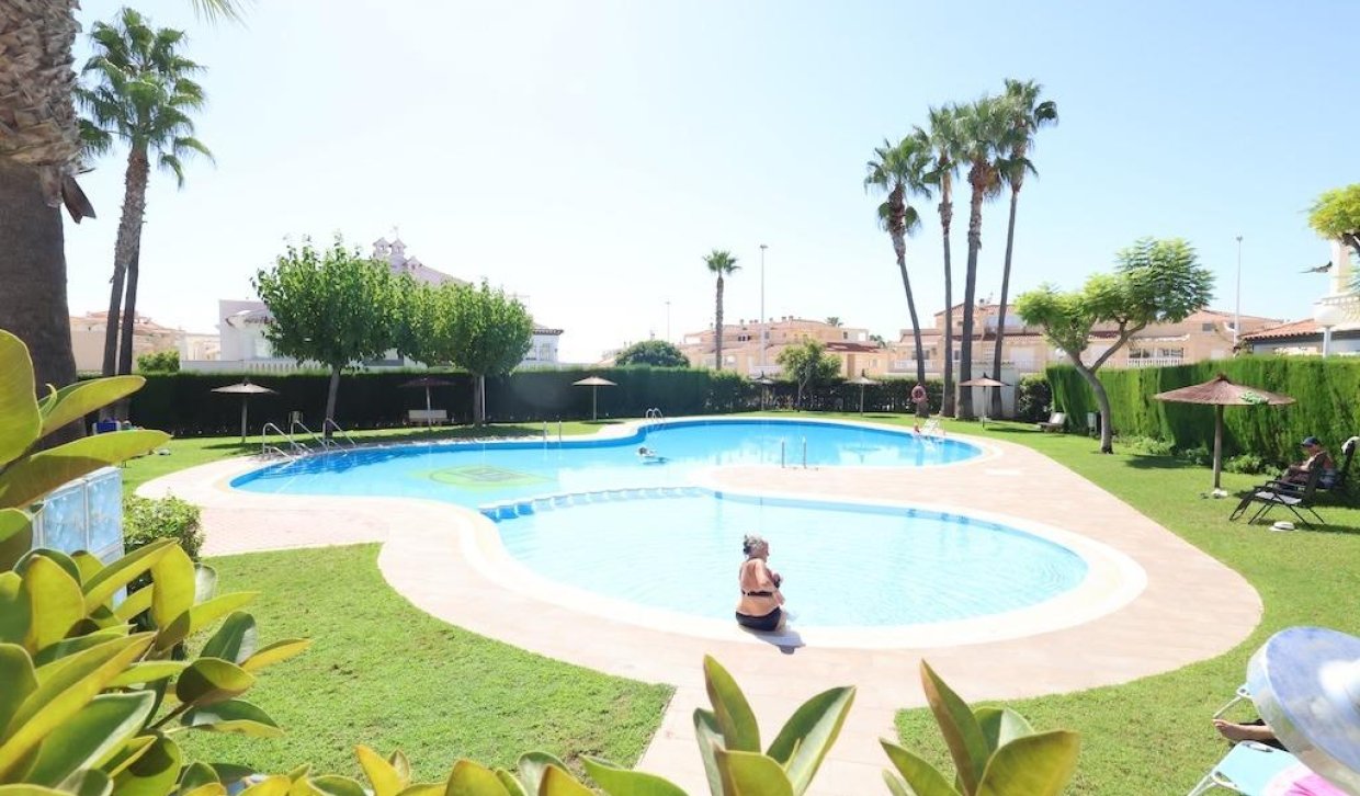 Bestaande woning  - Bungalow - Orihuela Costa - Zeniamar-Horizonte-La Campana