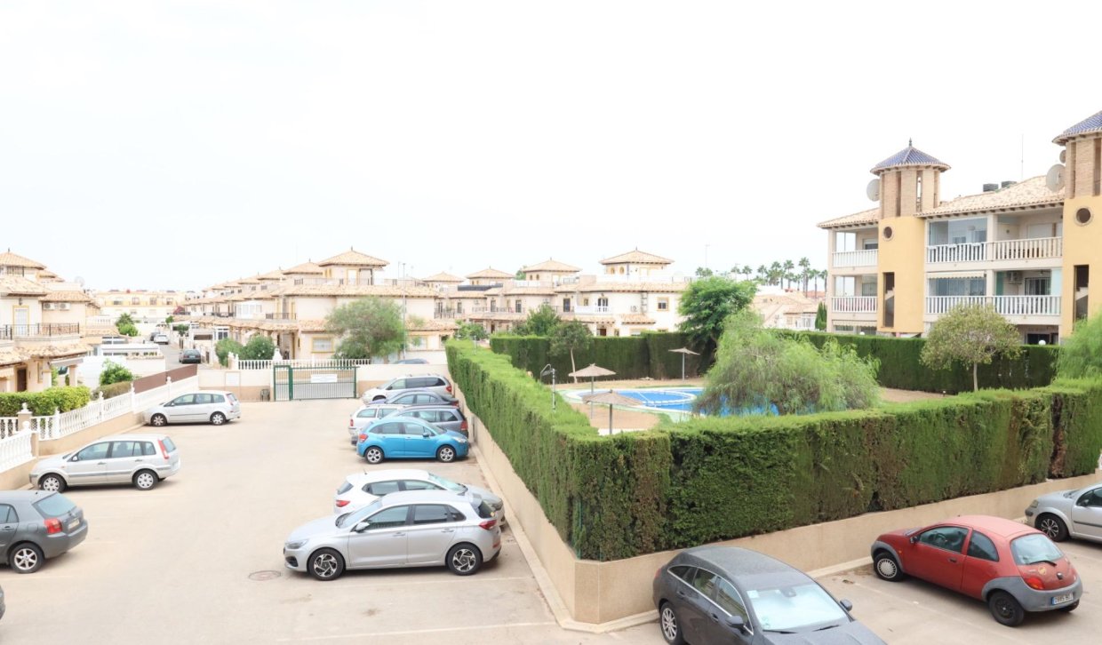 Resale - Apartment  - Orihuela Costa - La Zenia