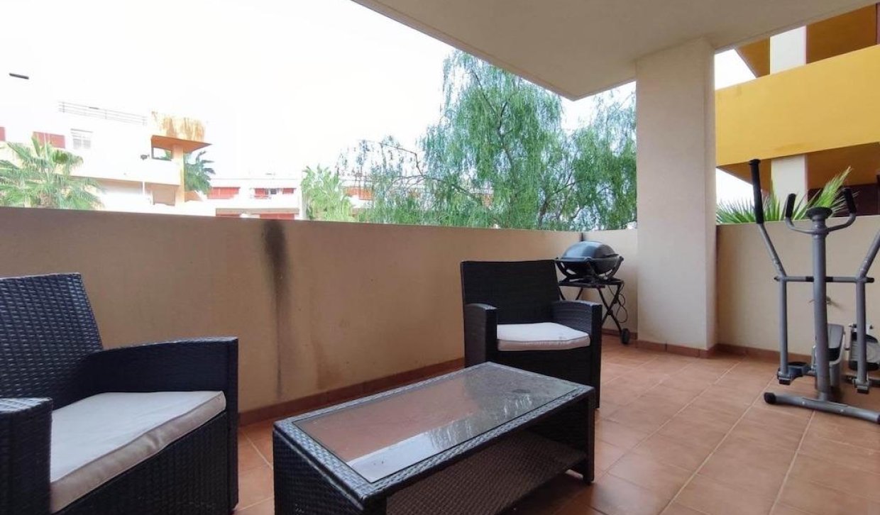 Resale - Apartment  - Orihuela Costa - Punta Prima