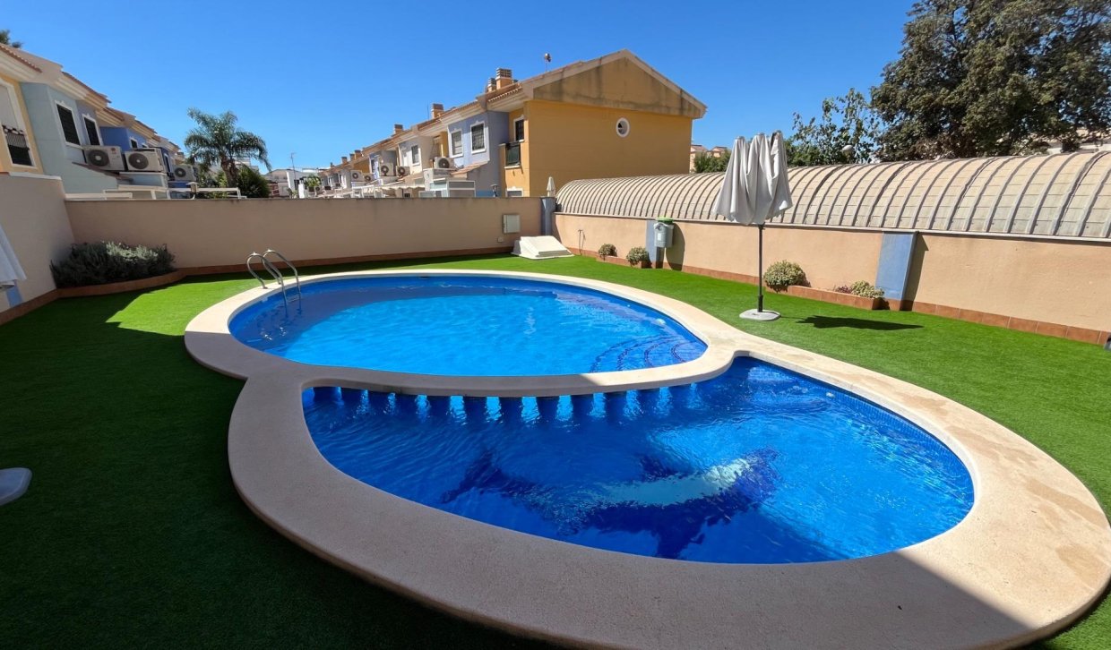 Alquiler - Apartamento  - Pilar de la Horadada - La Torre de la Horadada