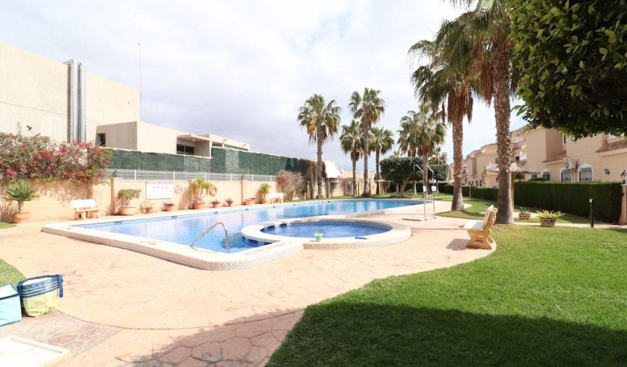 Rental - semi-detached house - Orihuela Costa - La Regia