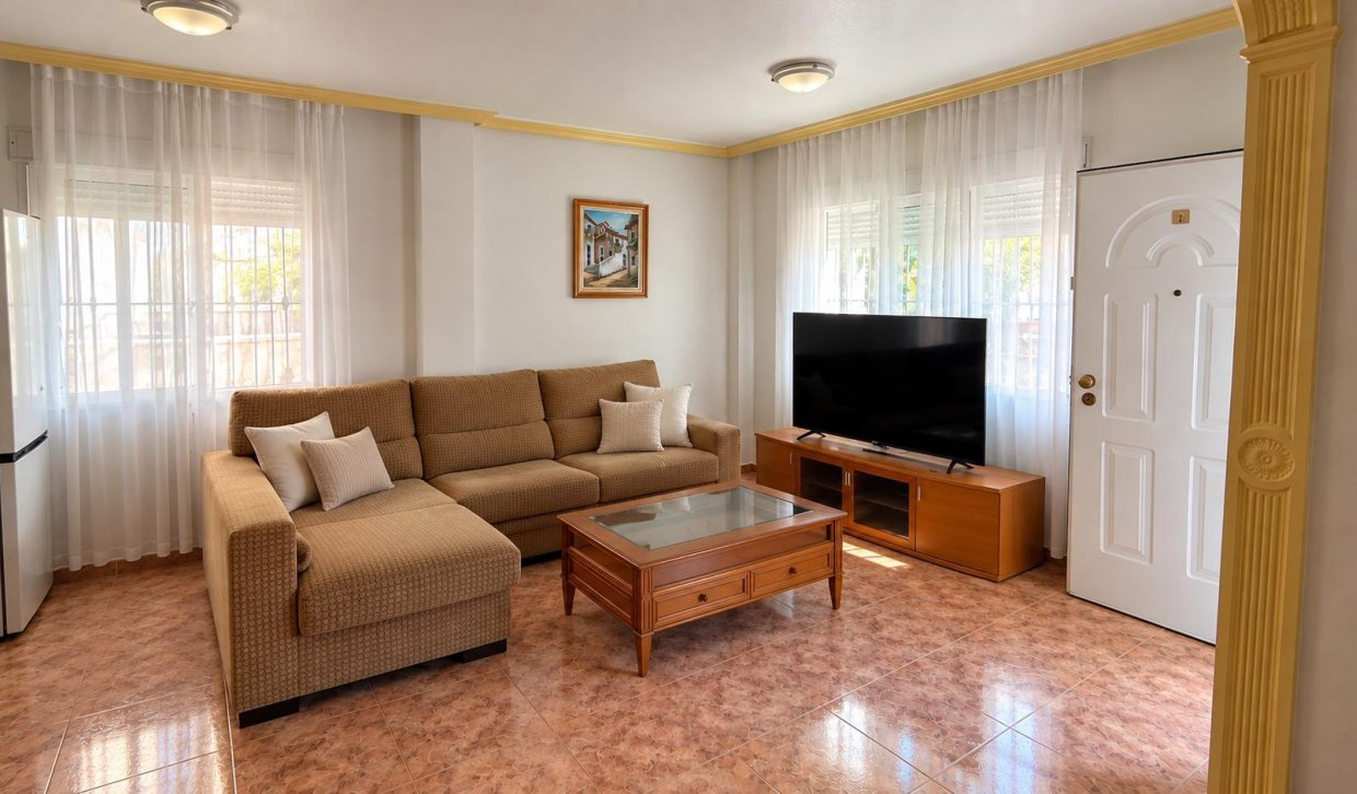 Rental - semi-detached house - Orihuela Costa - La Regia
